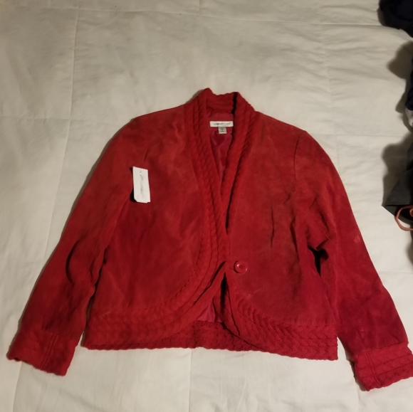 ✨Sold✨ Red suede jacket - Picture 2 of 5